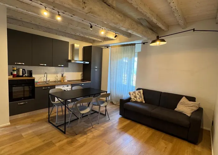 Pedroom Via San Tomaso