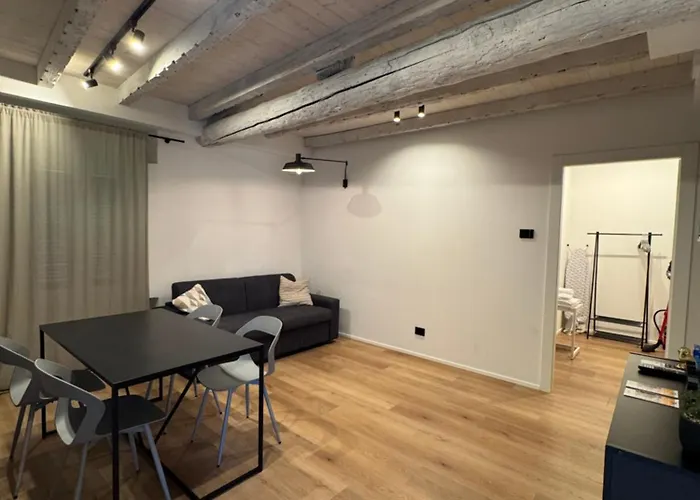 Pedroom Via San Tomaso * ベルガモ