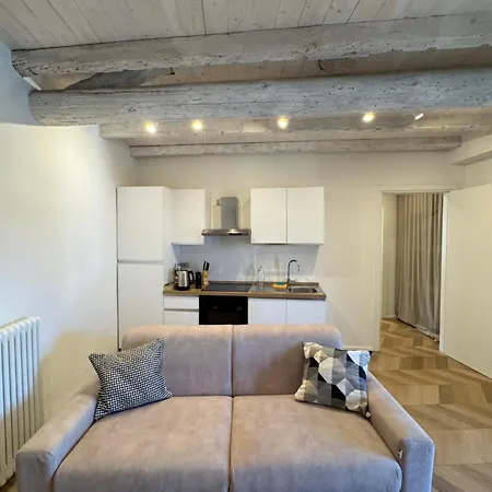 Pedroom Via San Tomaso * Bergamo