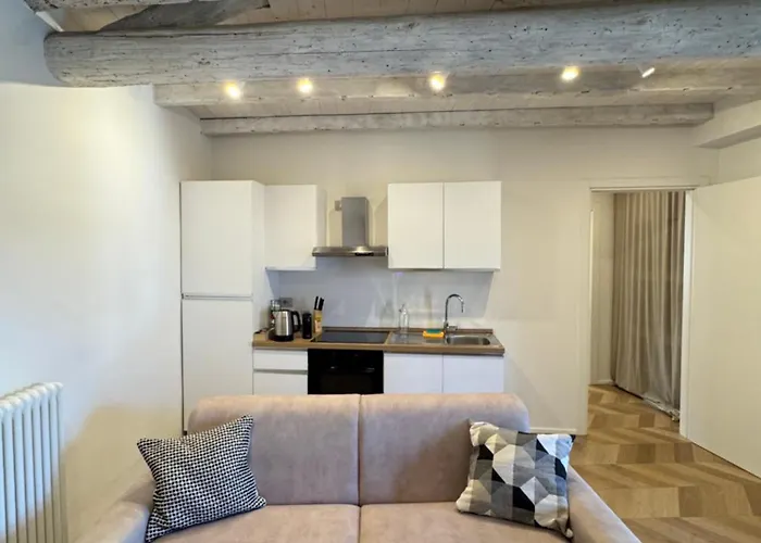 Pedroom Via San Tomaso * Bergamo